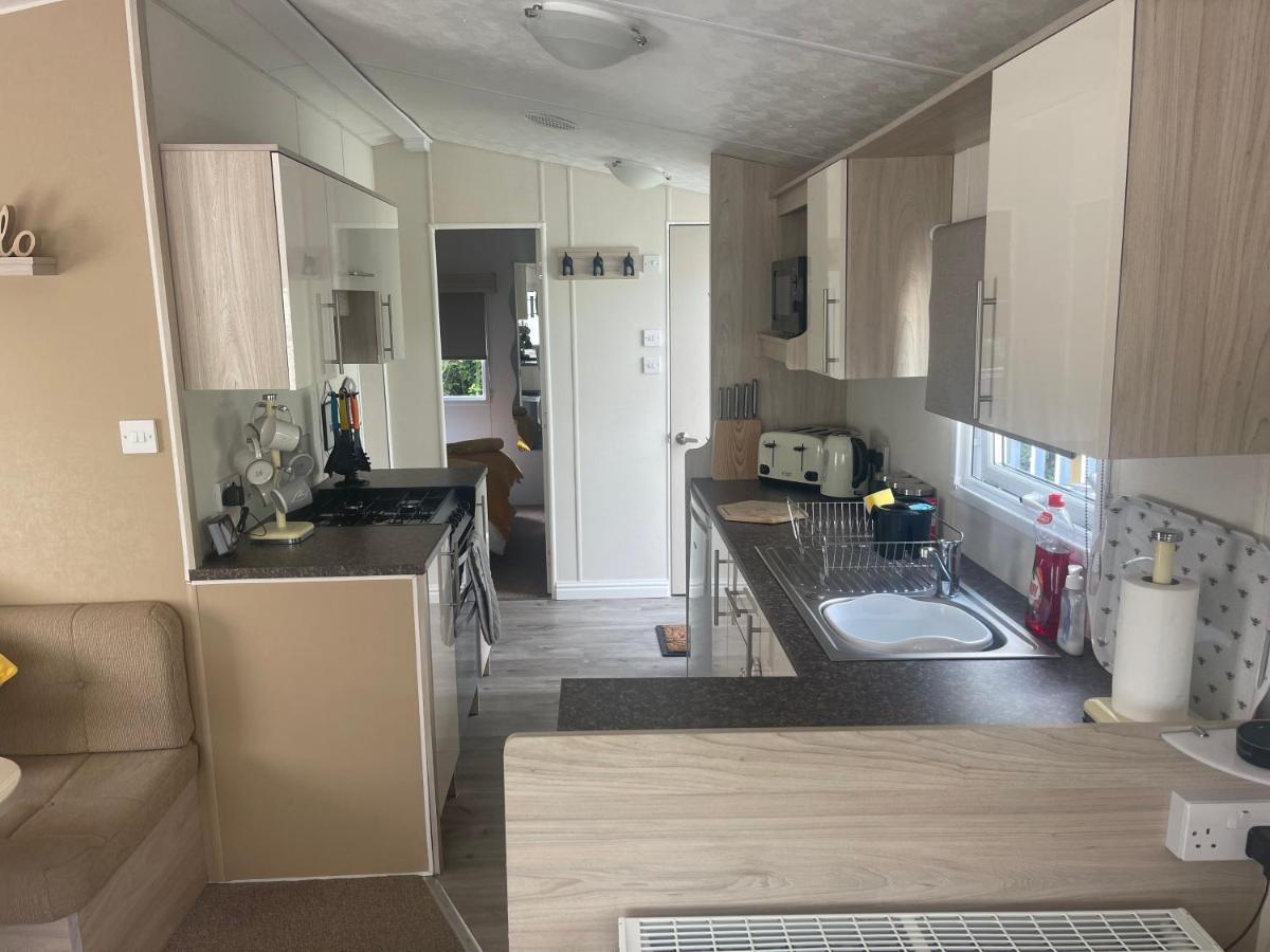 4 Lakes Holiday Let Villa Carnforth Eksteriør bilde